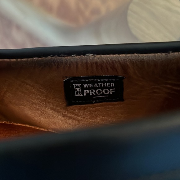 Allen Edmonds - Picture 5 of 6